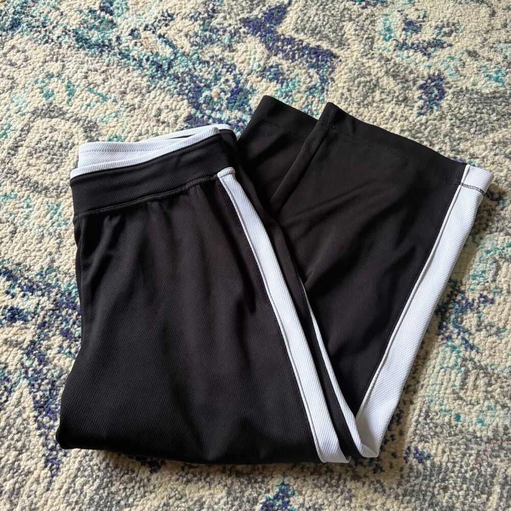 Made For Life Black Capri Athletic Pants White Side Stripe Small Y2K Sporty - Picture 4 of 6